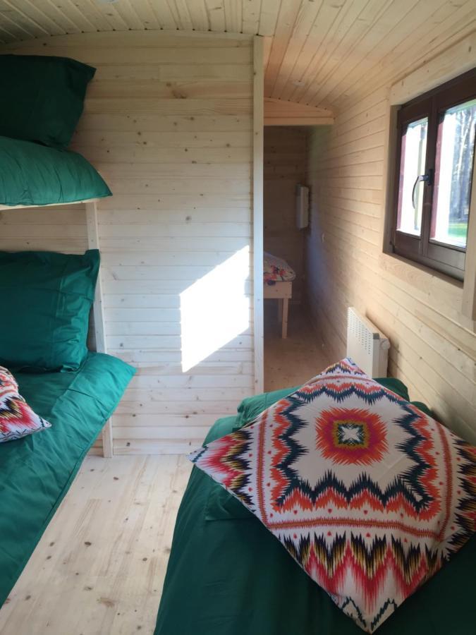 Roulottes Du Chalet Des Pins Rougeou 外观 照片